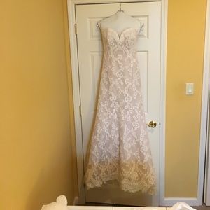 Wedding gown
